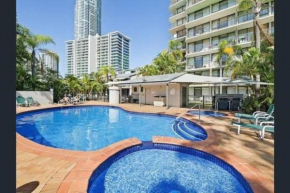 Bright 2B2B w/Spectacular Main River Views